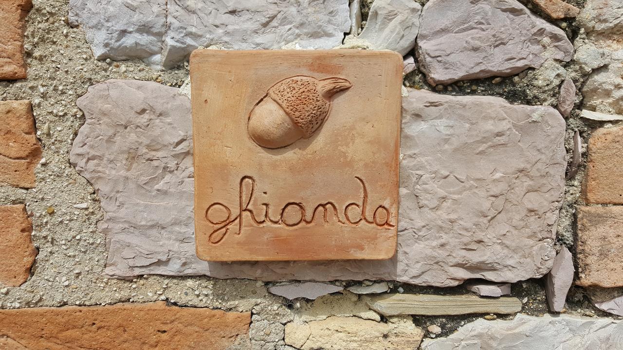 Agriturismo Rustichino Villa Giano dellʼUmbria Exterior foto